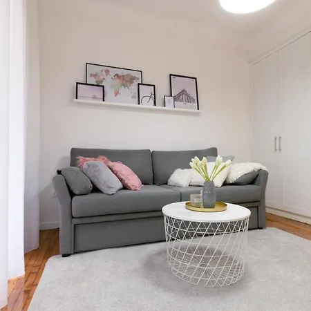 A-11.cute Renovated 1bd-5' Metro *